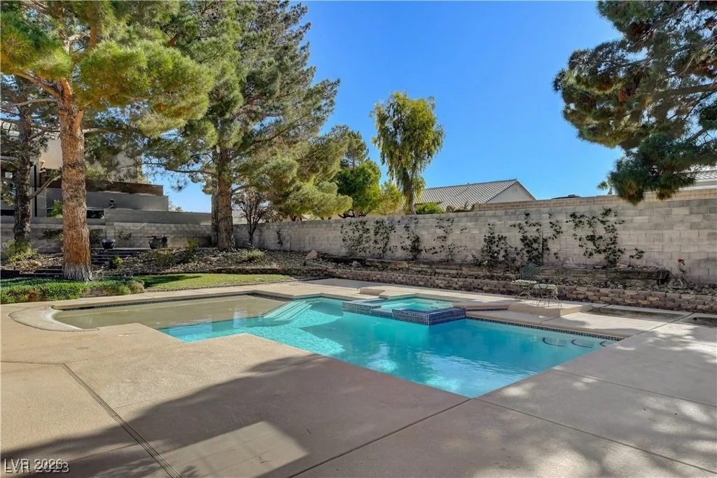 933 Konga, Las Vegas, NV 89123