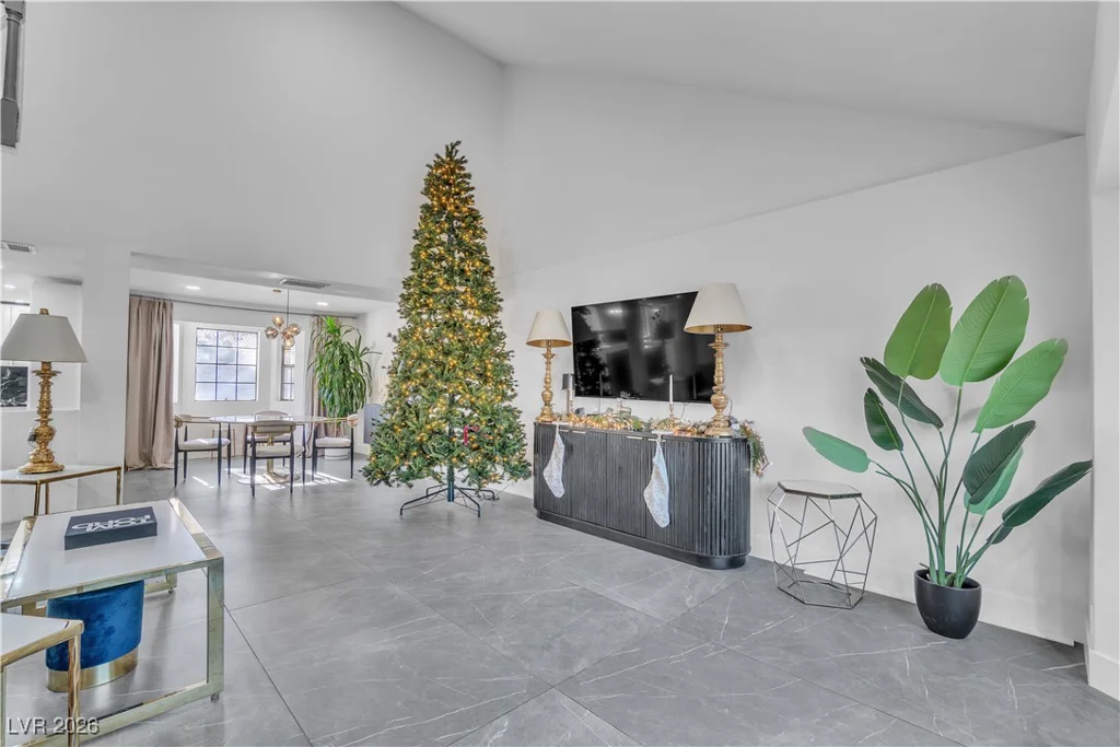 933 Konga, Las Vegas, NV 89123