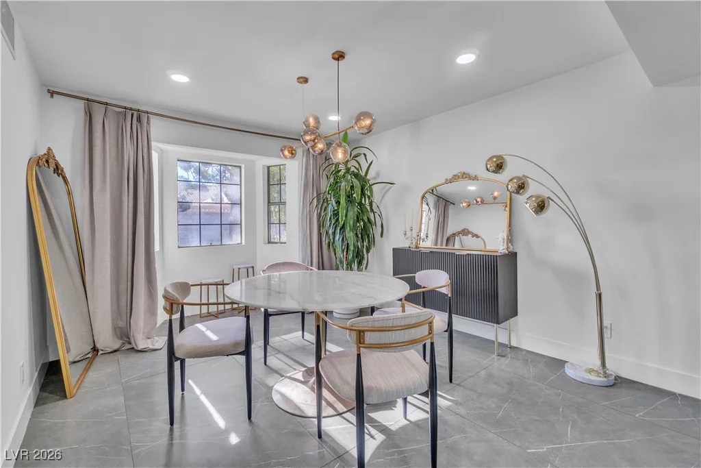 933 Konga, Las Vegas, NV 89123