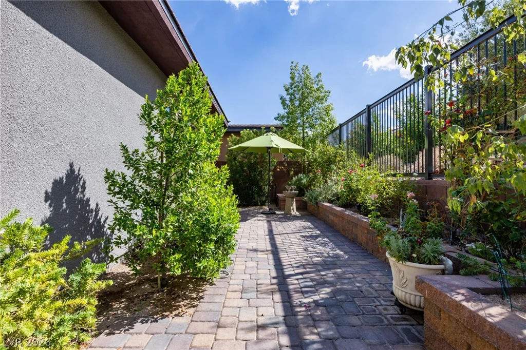 6673 Titanium Crest, Las Vegas, NV 89148
