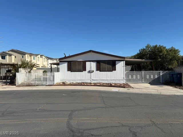 2916 Gavilan, Las Vegas, NV 89122