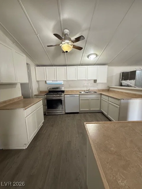 2916 Gavilan, Las Vegas, NV 89122