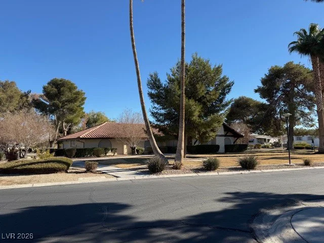 2916 Gavilan, Las Vegas, NV 89122