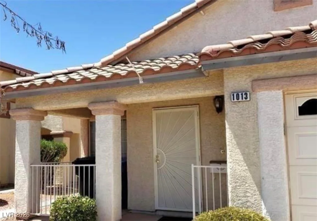 1013 Adobe Flat, Henderson, NV 89011