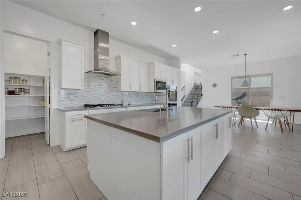 699 Glowing Horizon, Henderson, NV 89052