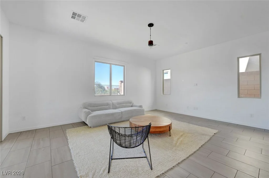 699 Glowing Horizon, Henderson, NV 89052