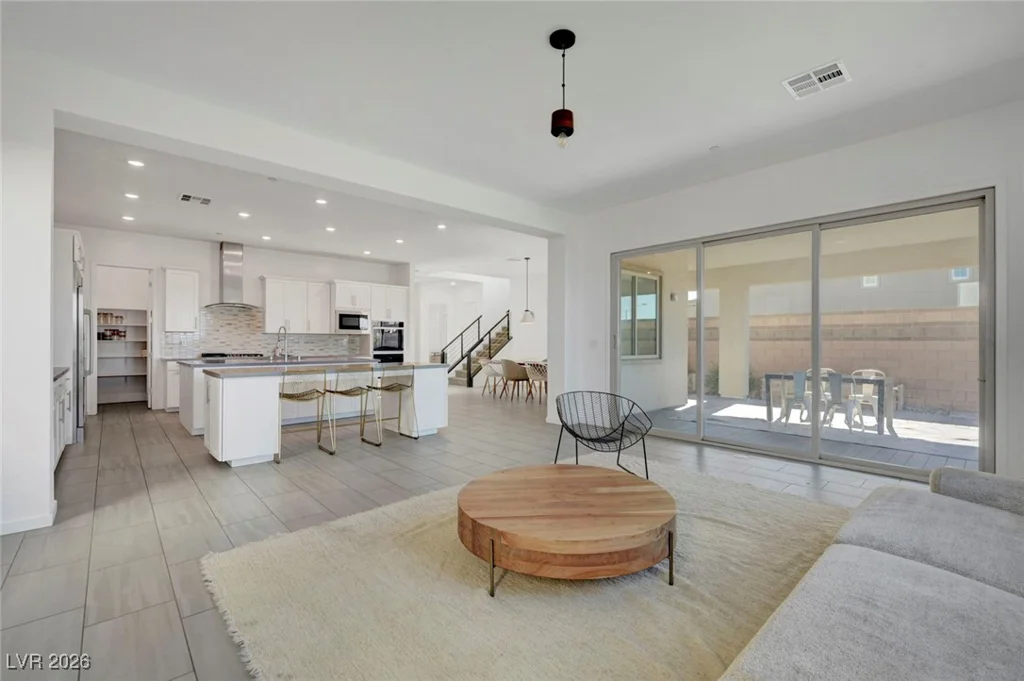 699 Glowing Horizon, Henderson, NV 89052