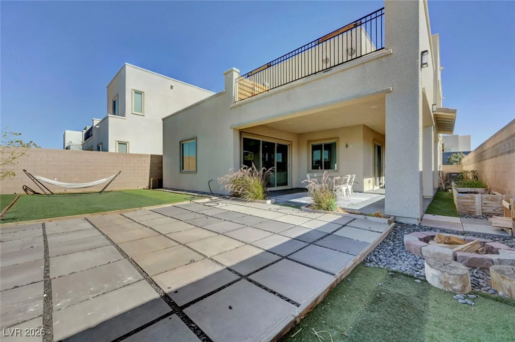 699 Glowing Horizon, Henderson, NV 89052