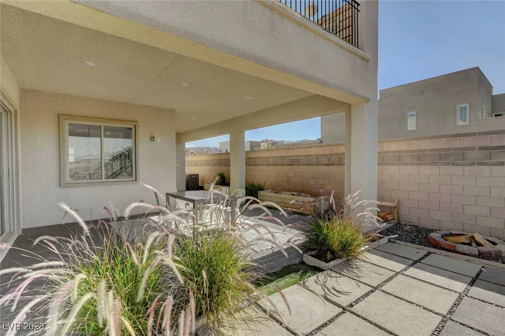 699 Glowing Horizon, Henderson, NV 89052