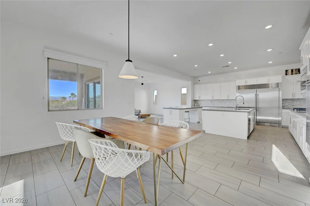 699 Glowing Horizon, Henderson, NV 89052