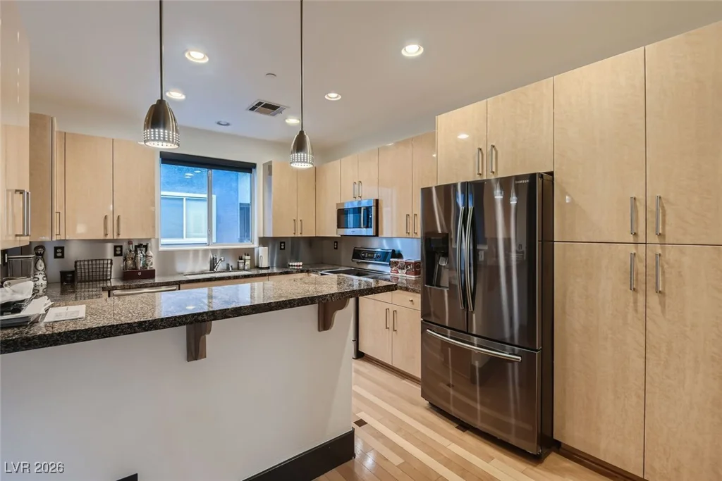 9050 Tropicana, Las Vegas, NV 89147