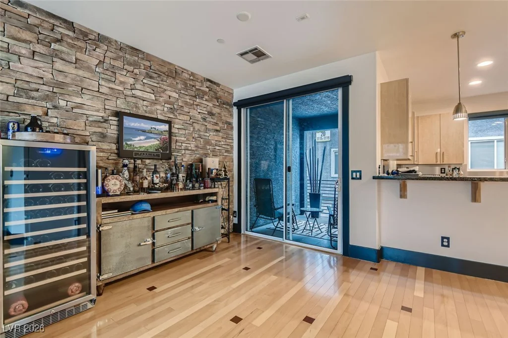9050 Tropicana, Las Vegas, NV 89147