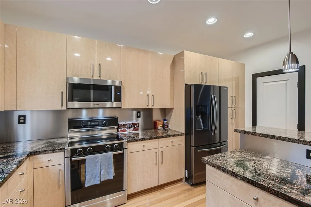 9050 Tropicana, Las Vegas, NV 89147