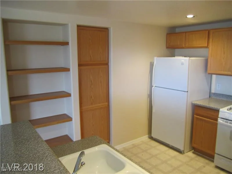 9580 Reno, Las Vegas, NV 89148