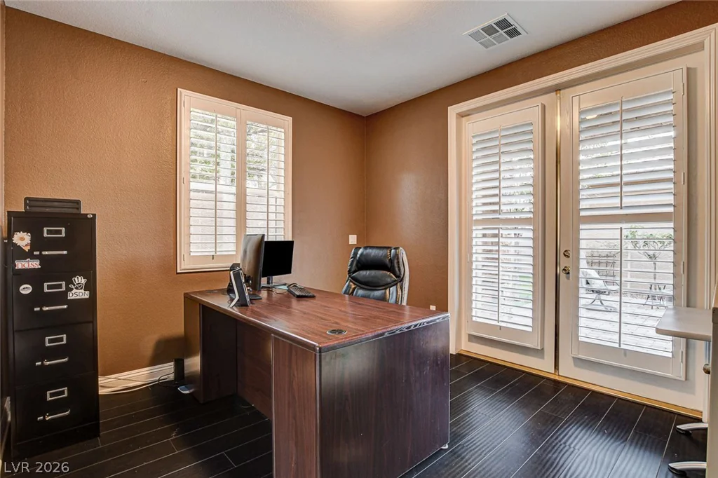 10671 Capesthorne, Las Vegas, NV 89135
