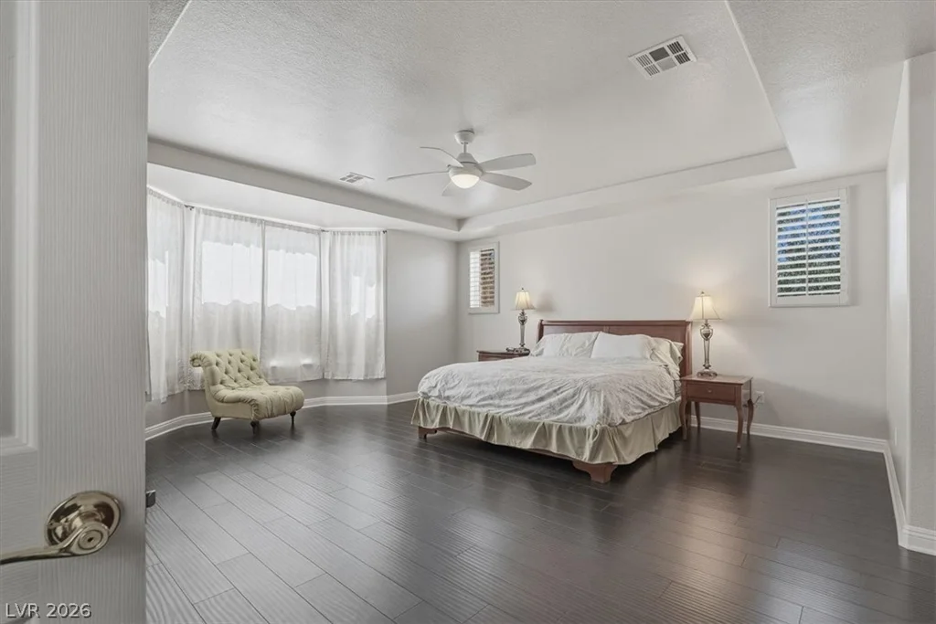 10671 Capesthorne, Las Vegas, NV 89135