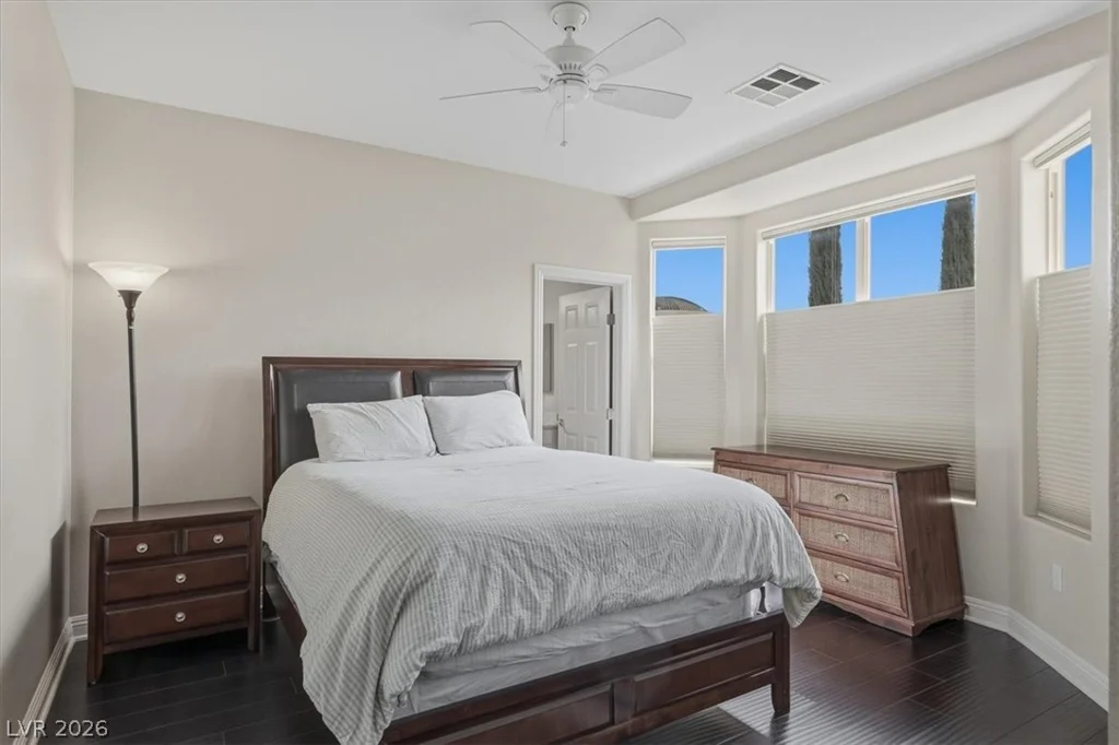 10671 Capesthorne, Las Vegas, NV 89135