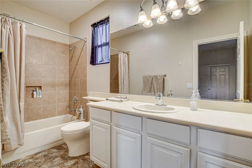 10671 Capesthorne, Las Vegas, NV 89135