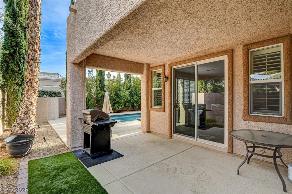 10671 Capesthorne, Las Vegas, NV 89135