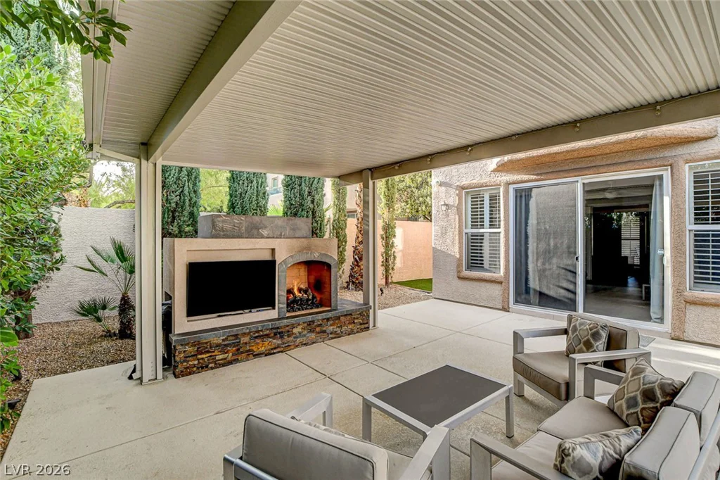 10671 Capesthorne, Las Vegas, NV 89135