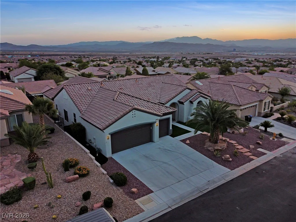 1999 Oliver Springs, Henderson, NV 89052