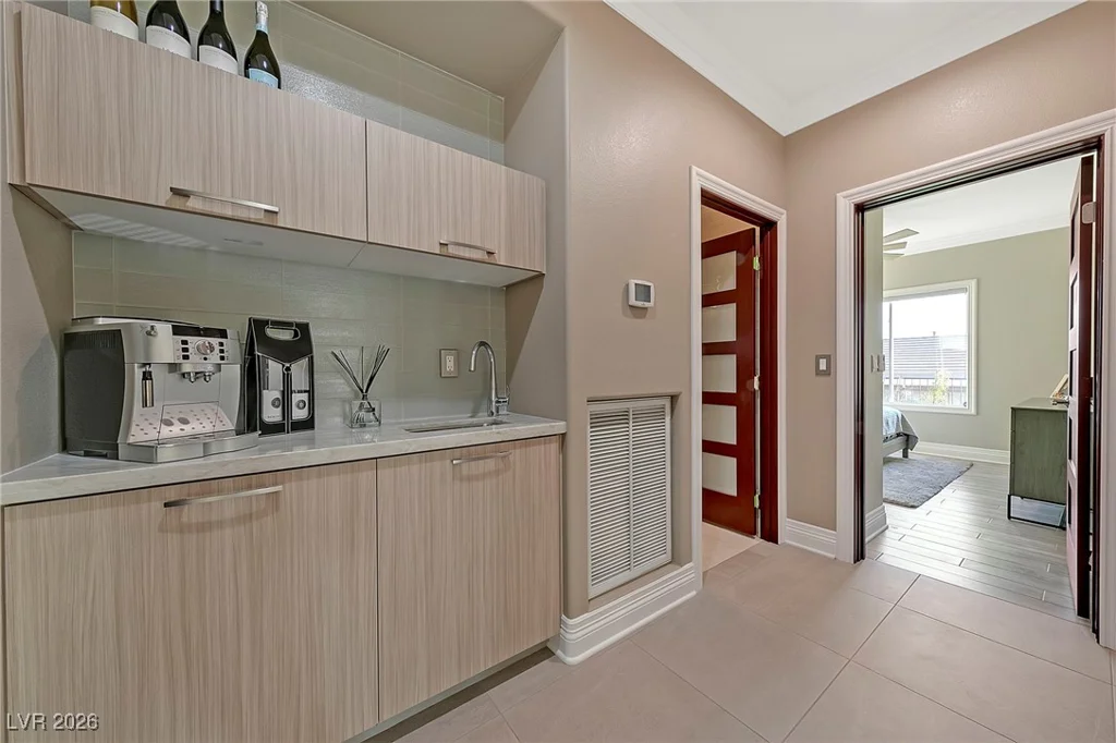 1999 Oliver Springs, Henderson, NV 89052