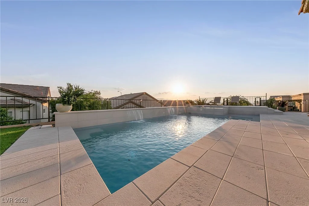 1999 Oliver Springs, Henderson, NV 89052
