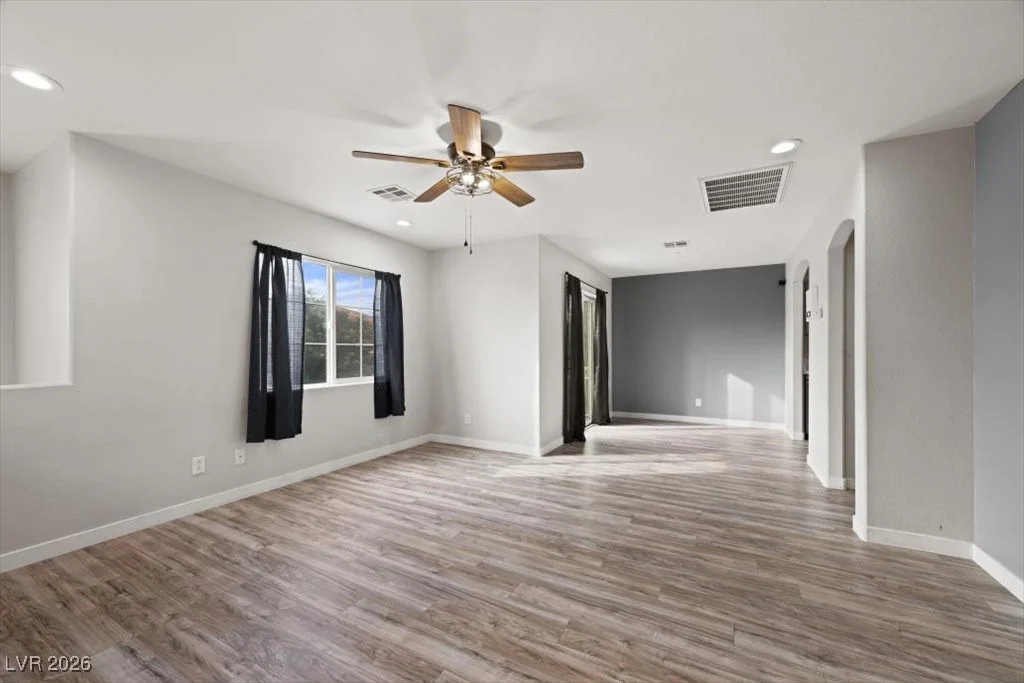 6674 Churnet Valley, Las Vegas, NV 89139