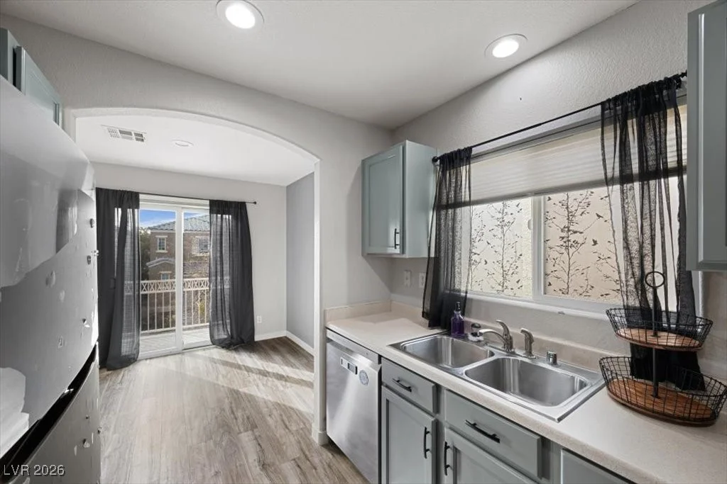 6674 Churnet Valley, Las Vegas, NV 89139