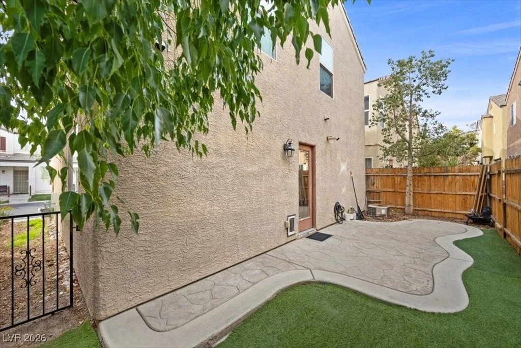 6674 Churnet Valley, Las Vegas, NV 89139