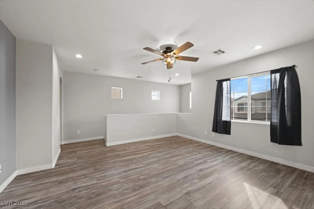 6674 Churnet Valley, Las Vegas, NV 89139