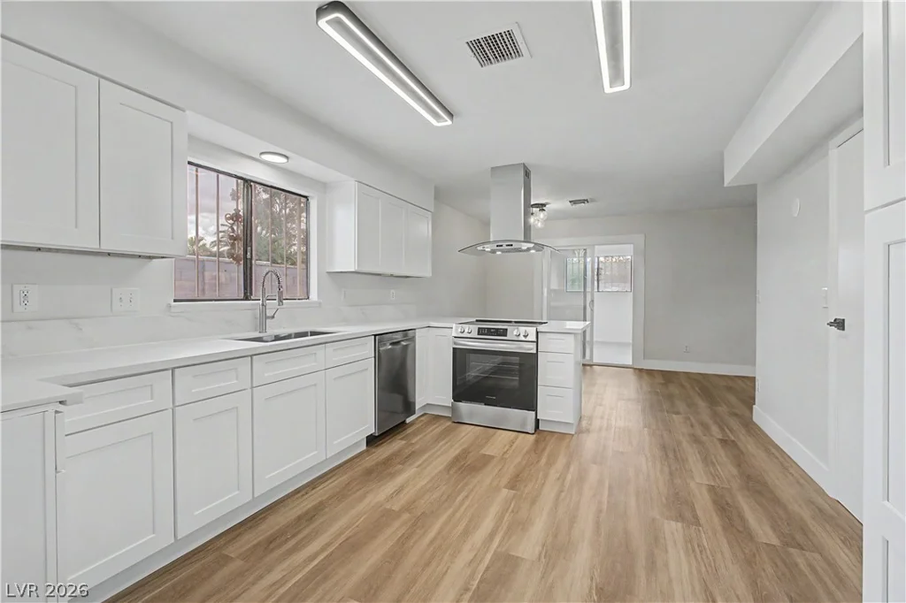 3055 Santa Margarita, Las Vegas, NV 89146