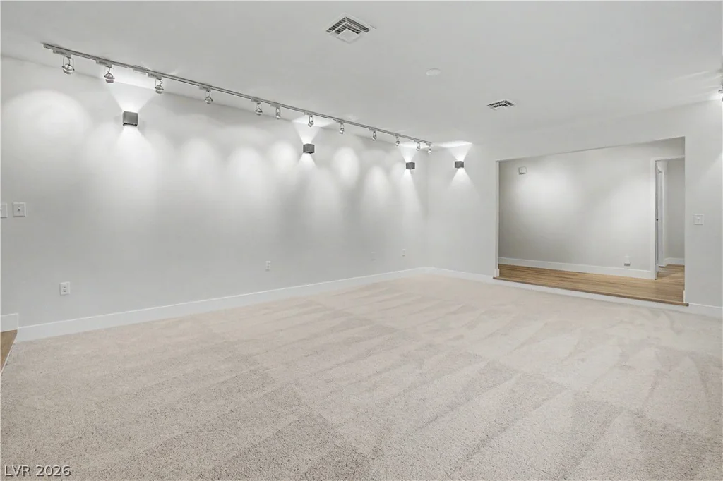 3055 Santa Margarita, Las Vegas, NV 89146