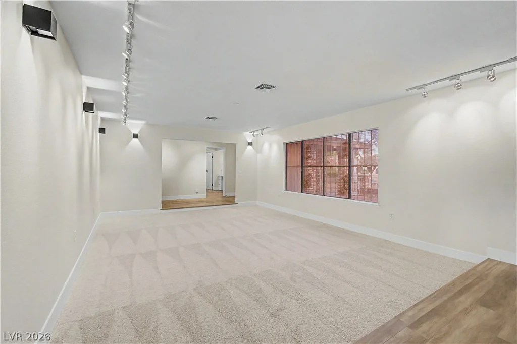 3055 Santa Margarita, Las Vegas, NV 89146