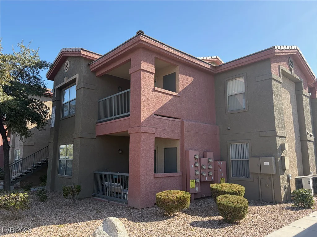 8000 Badura, Las Vegas, NV 89113