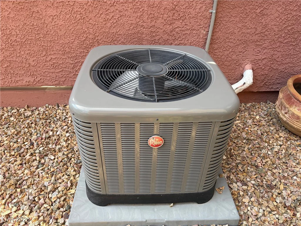 8000 Badura, Las Vegas, NV 89113