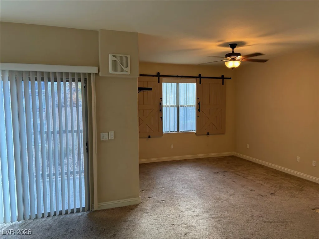 8000 Badura, Las Vegas, NV 89113