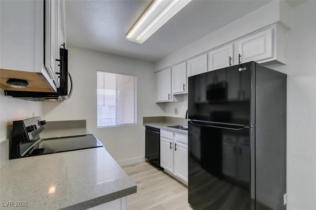 5260 River Glen, Las Vegas, NV 89103