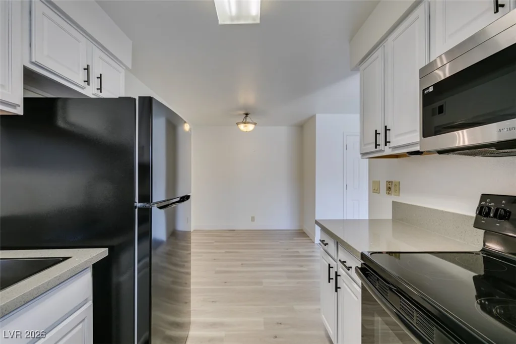 5260 River Glen, Las Vegas, NV 89103