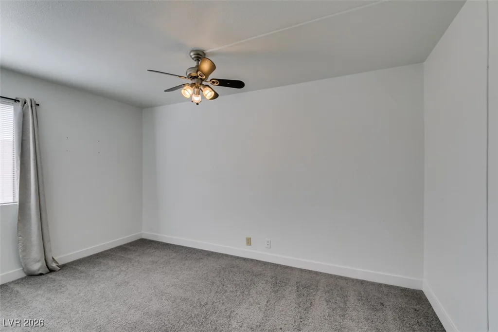 5260 River Glen, Las Vegas, NV 89103