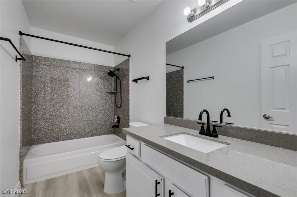 5260 River Glen, Las Vegas, NV 89103