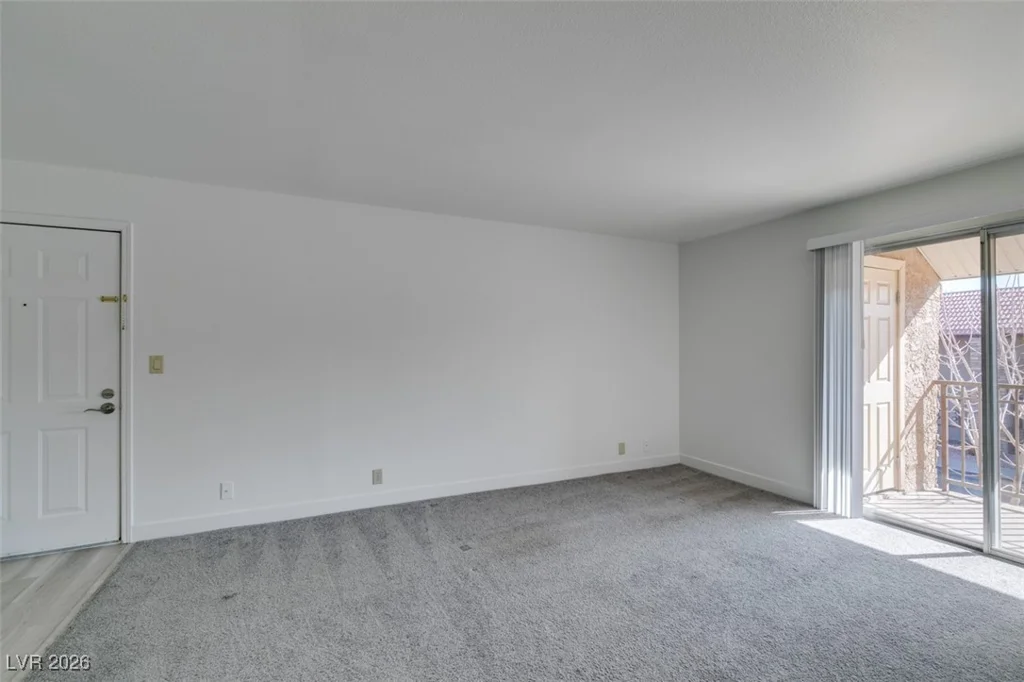 5260 River Glen, Las Vegas, NV 89103