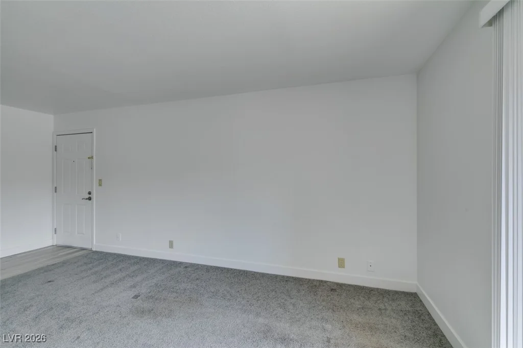 5260 River Glen, Las Vegas, NV 89103