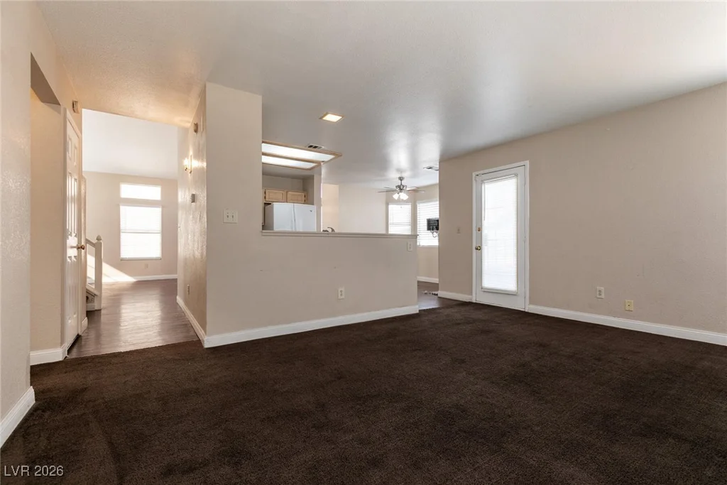 6442 Crystal Dew, Las Vegas, NV 89118