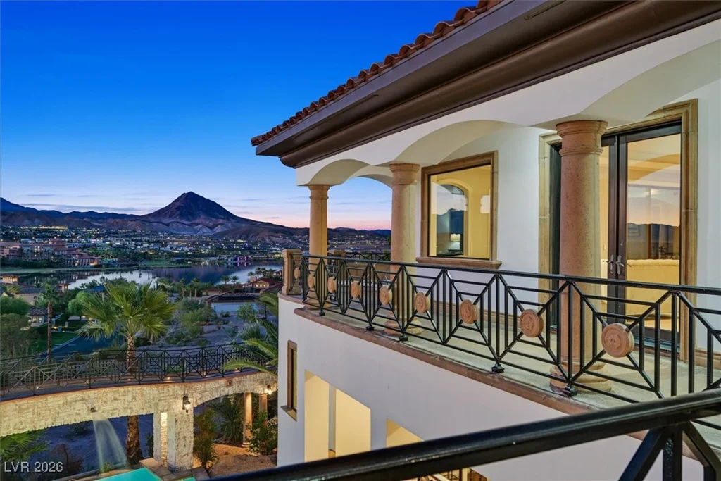 8 Rue Mediterra, Henderson, NV 89011