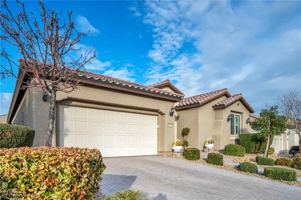 9946 Peaceful Peaks, Las Vegas, NV 89166