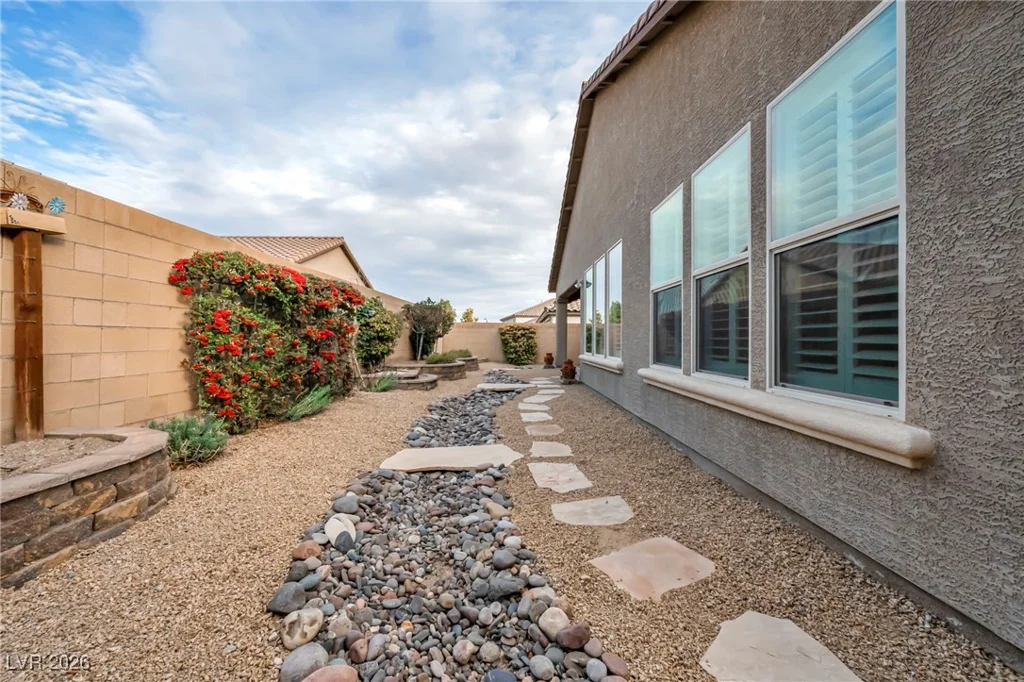9946 Peaceful Peaks, Las Vegas, NV 89166
