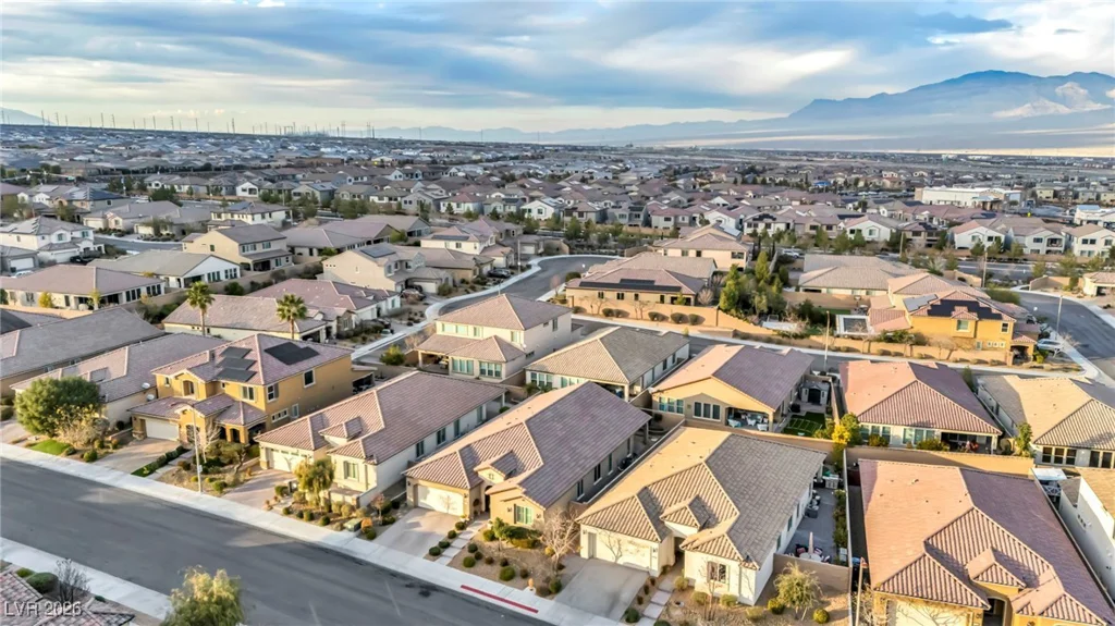9946 Peaceful Peaks, Las Vegas, NV 89166