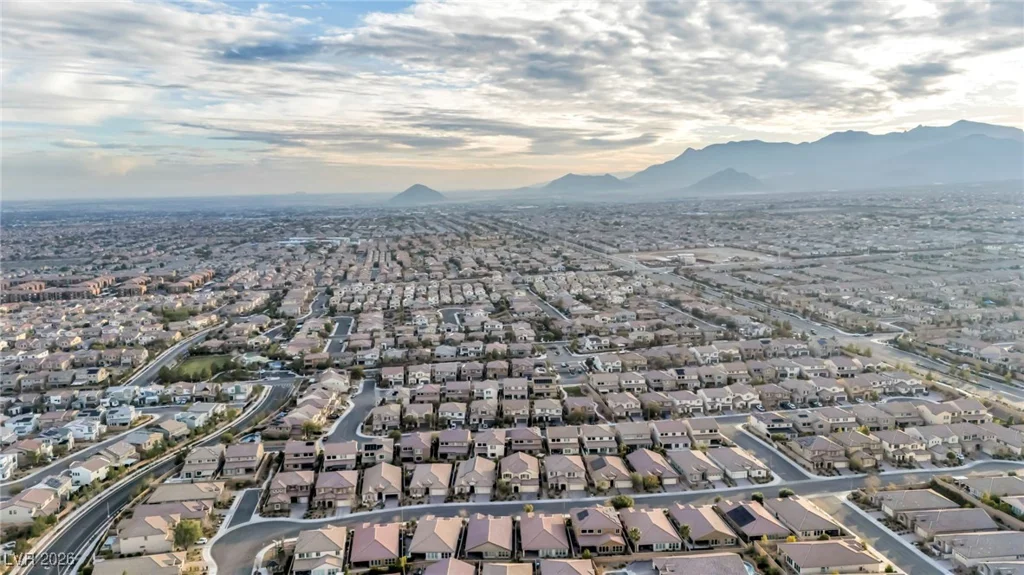 9946 Peaceful Peaks, Las Vegas, NV 89166