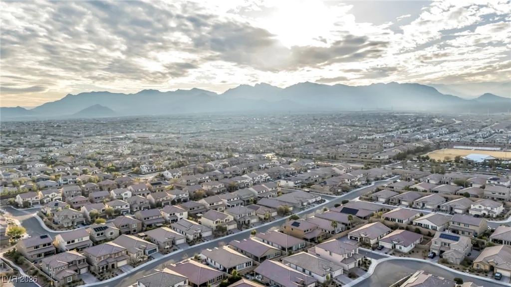 9946 Peaceful Peaks, Las Vegas, NV 89166